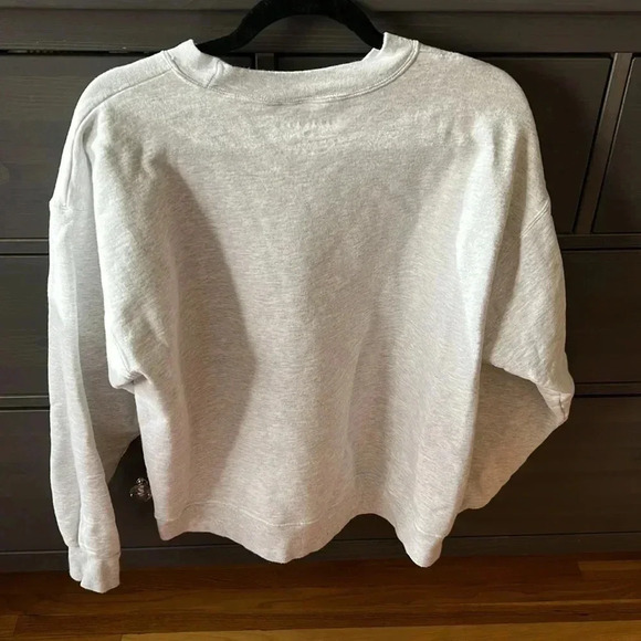 Firstport Hampton NY Sports Club Gray Sweatshirt - Picture 3 of 4